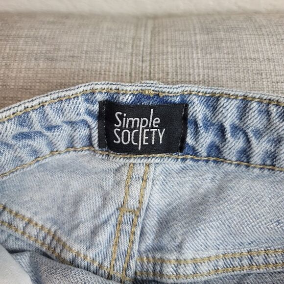 đ5/$25đSIMPLEâSOCIETYâDistressed CutâOffâShorts - Picture 8 of 9